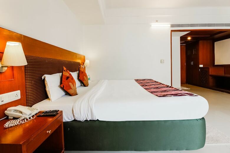 Palette - Hotel Trishul Grand