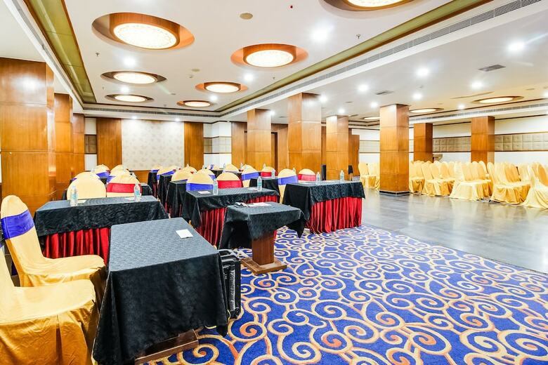 Palette - Hotel Trishul Grand