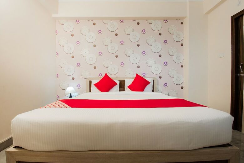 Oyo 47006 Hotel Magadh Palace