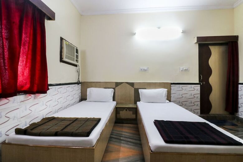 Spot On 49918 Hotel Ganapati