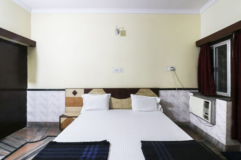 Spot On 49918 Hotel Ganapati