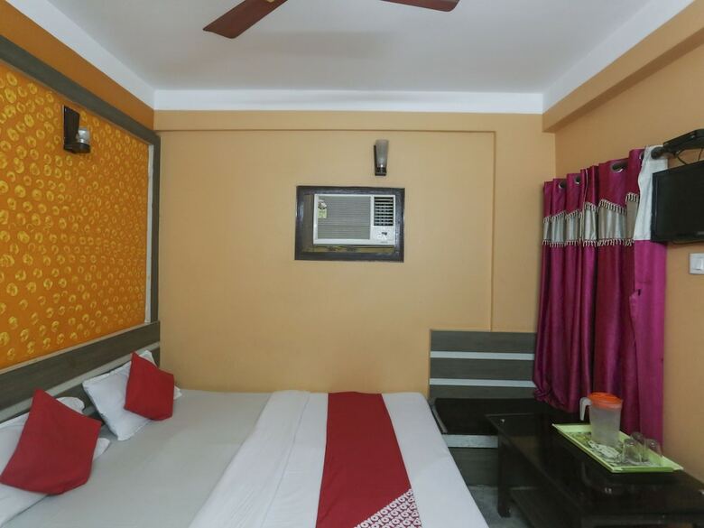 Oyo 60609 Hotel Tanushree