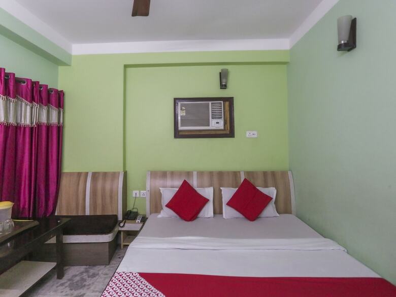 Oyo 60609 Hotel Tanushree