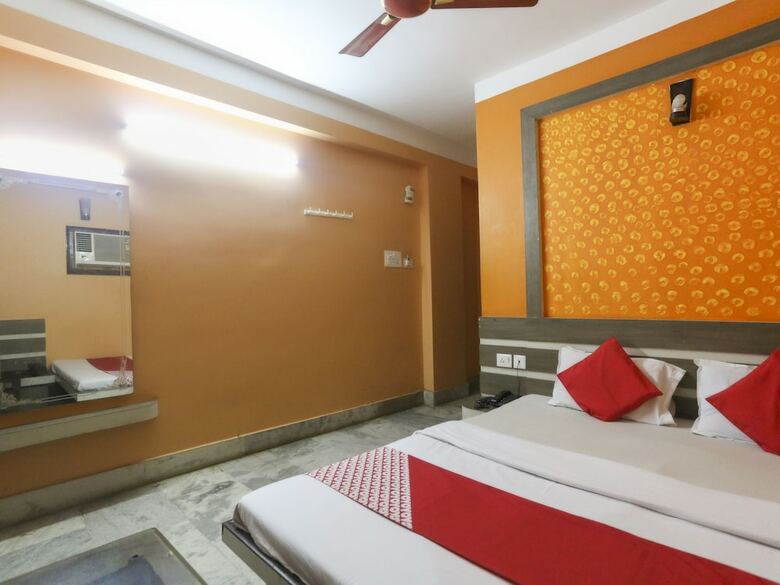 Oyo 60609 Hotel Tanushree