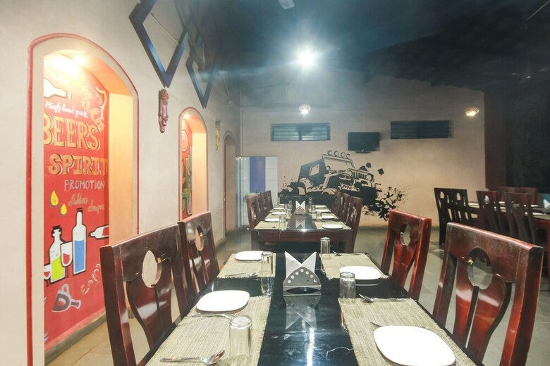 Hotel Oyo 48704 Rashi Farms