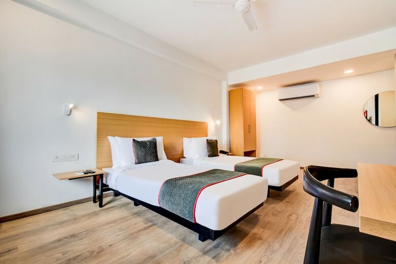 Hotel Oyo Townhouse 146 Vijay Talkies