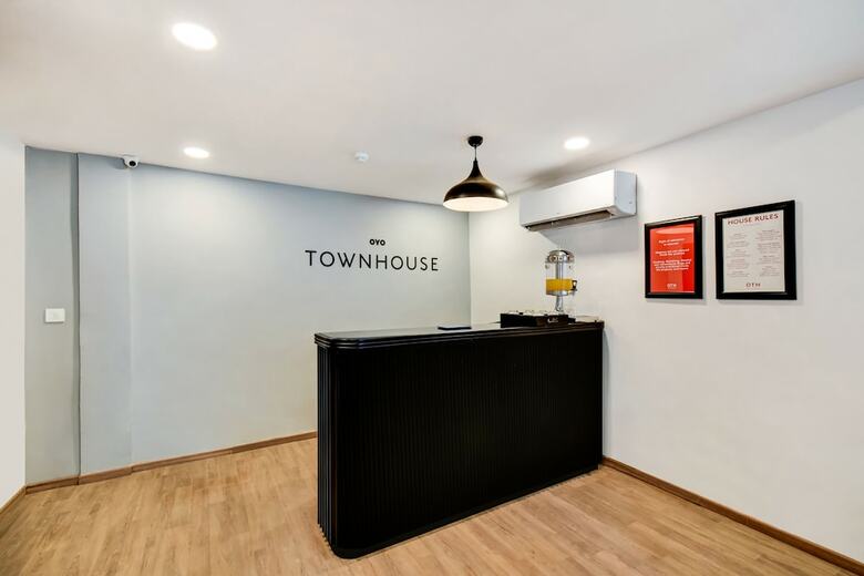 Hotel Oyo Townhouse 146 Vijay Talkies