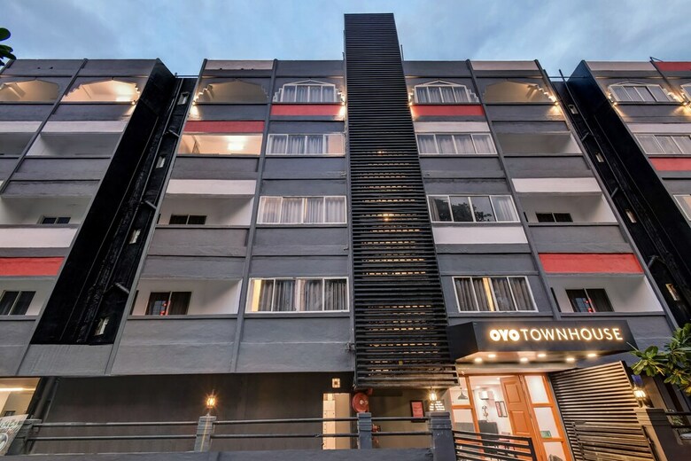 Hotel Oyo Townhouse 146 Vijay Talkies