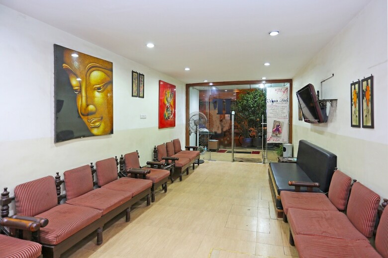 Oyo Flagship 42717 Hotel Fort