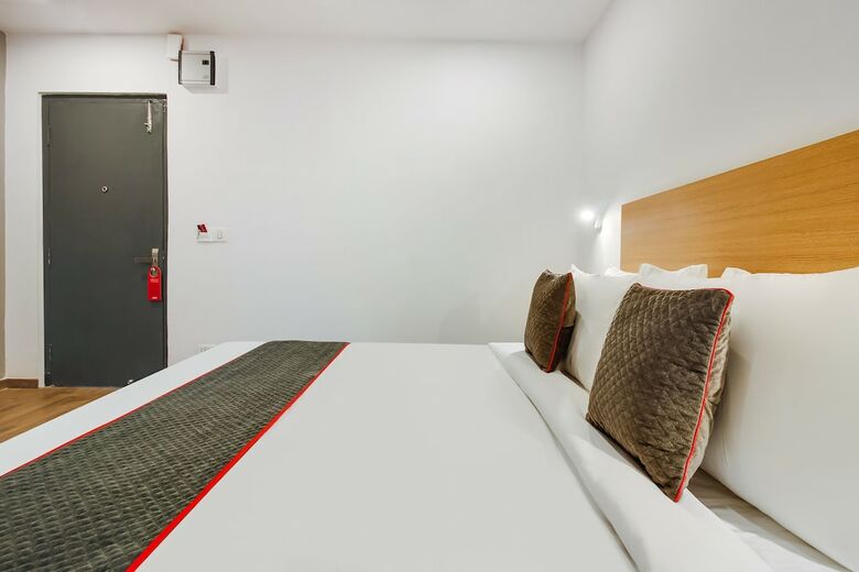 Hotel Oyo Townhouse 164 Model Colony