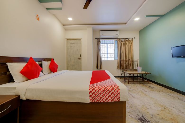 Hotel Oyo 23706 Super Deluxe Guest House