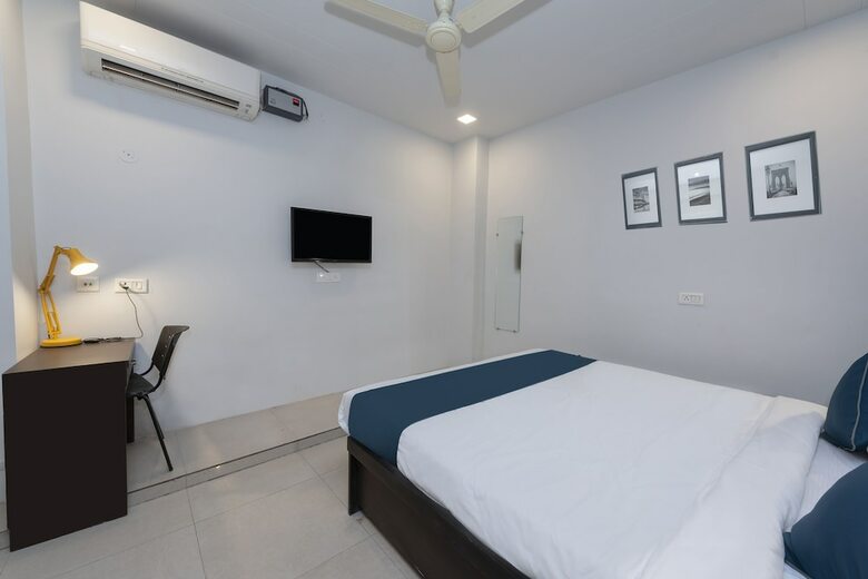 Hotel Silverkey Executive Stays 45988 Pooth Kalan