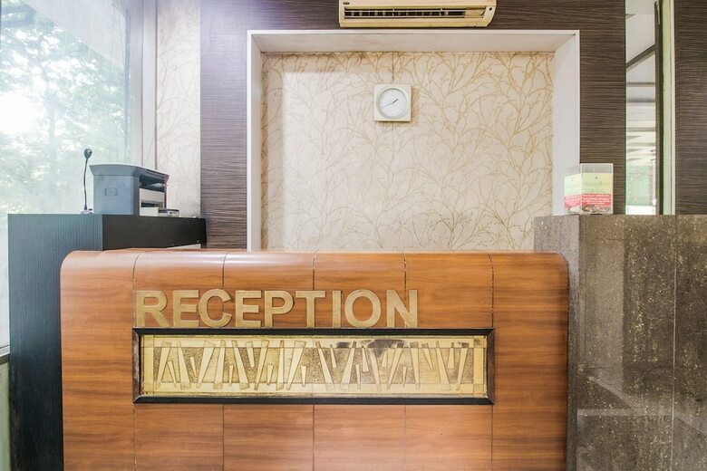 Oyo 41076 Hotel Dhiraj Residency