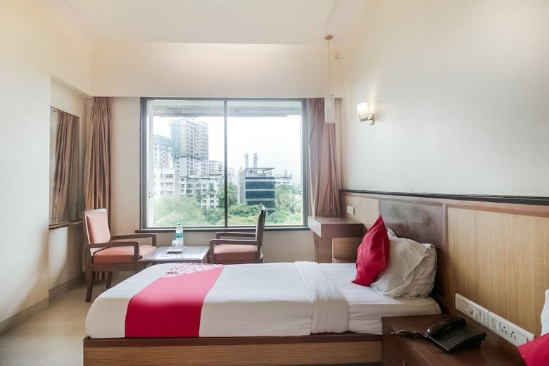 Oyo 41076 Hotel Dhiraj Residency