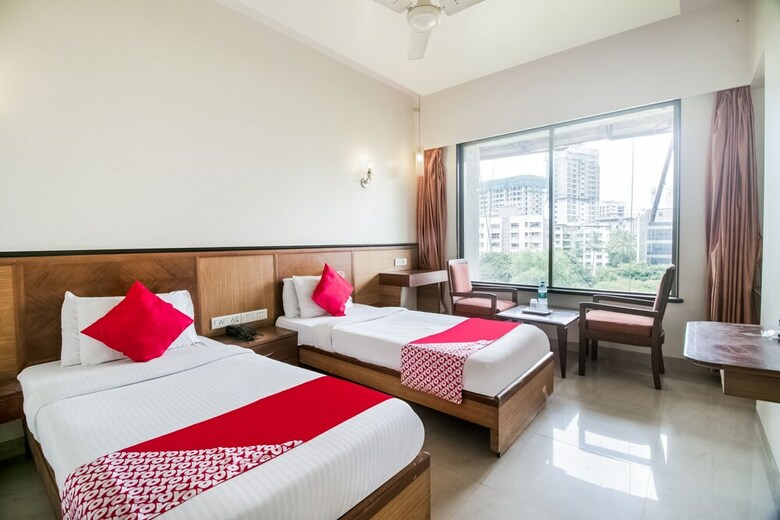 Oyo 41076 Hotel Dhiraj Residency