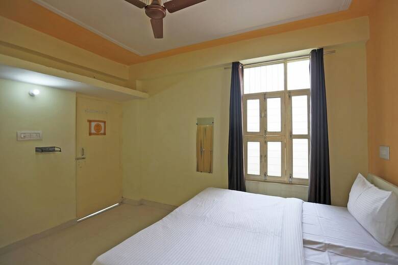 Hotel Spot On 48911 Sukhrali Residency