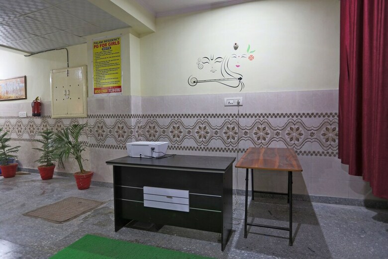 Hotel Spot On 48911 Sukhrali Residency