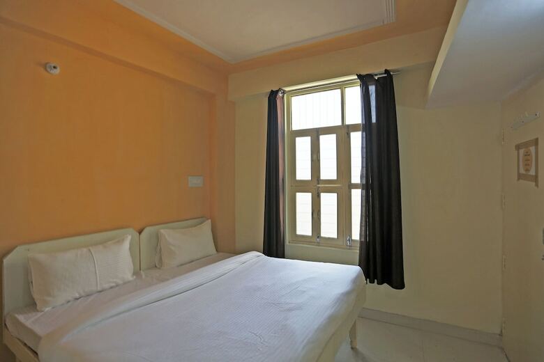 Hotel Spot On 48911 Sukhrali Residency