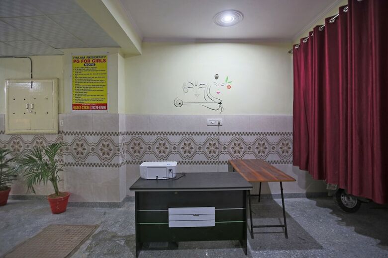 Hotel Spot On 48911 Sukhrali Residency
