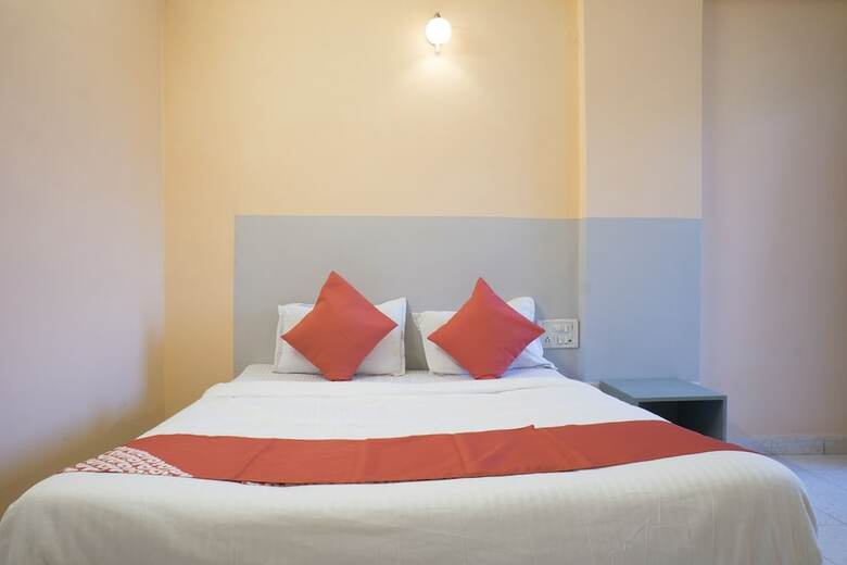 Oyo 37830 Hotel Aakar International