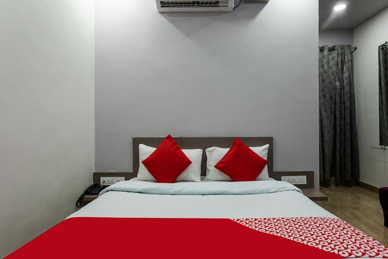 Hotel Oyo 48888 Jmd Palace