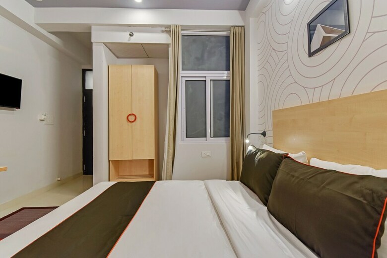 Hotel Collection O 40206 Govind Marg