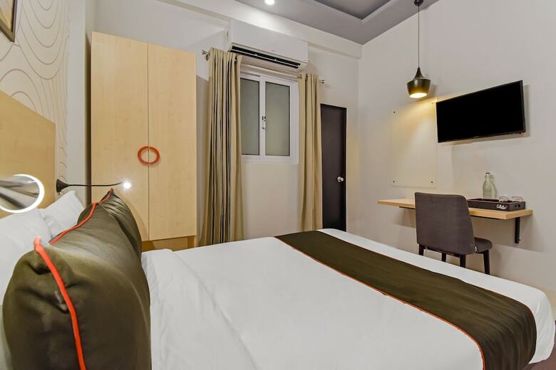 Hotel Collection O 40206 Govind Marg