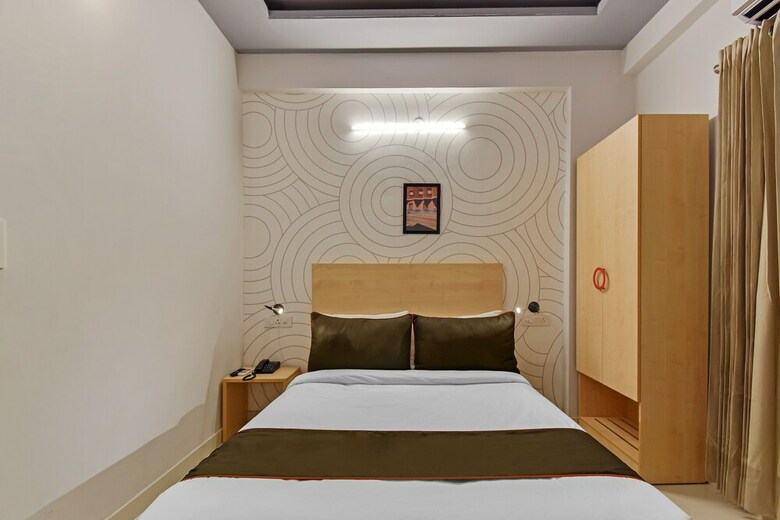 Hotel Collection O 40206 Govind Marg