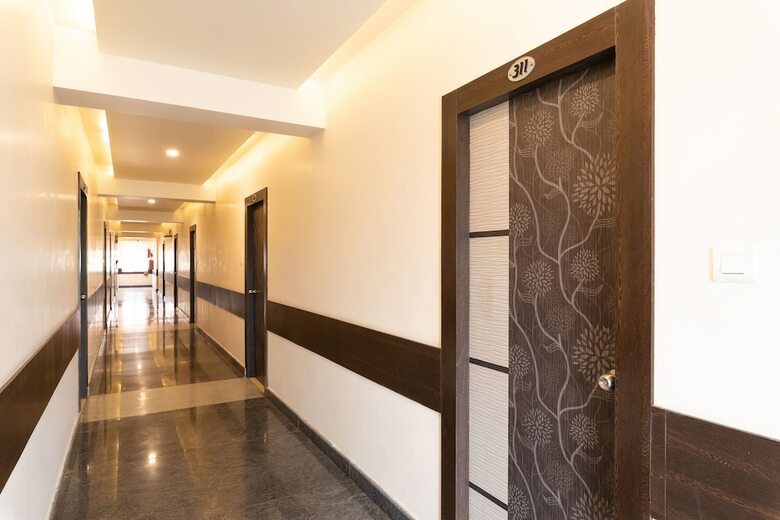 Capital O 45731 Hotel Seatree