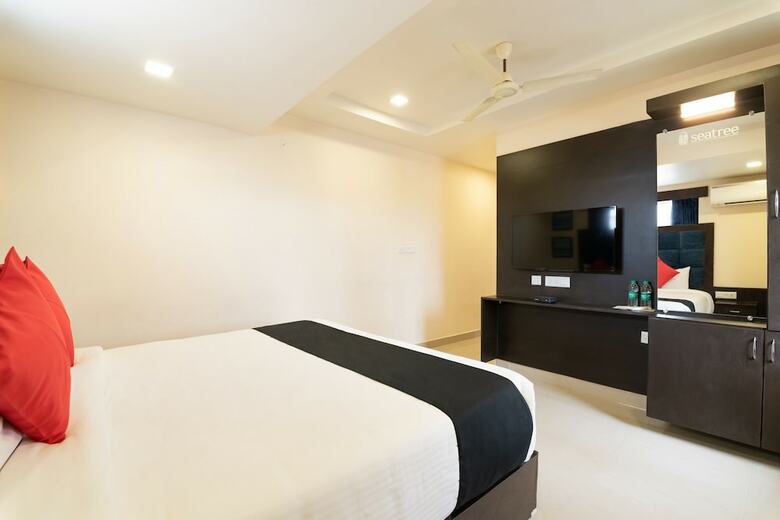 Capital O 45731 Hotel Seatree