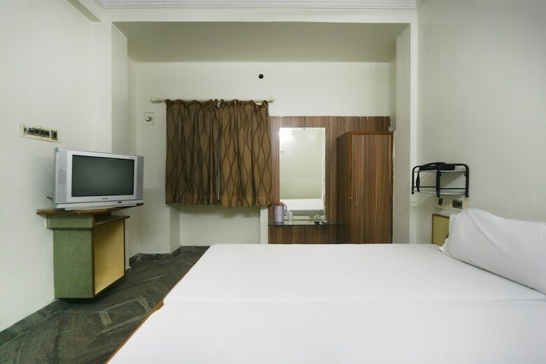 Spot On 60108 Hotel Le Palace