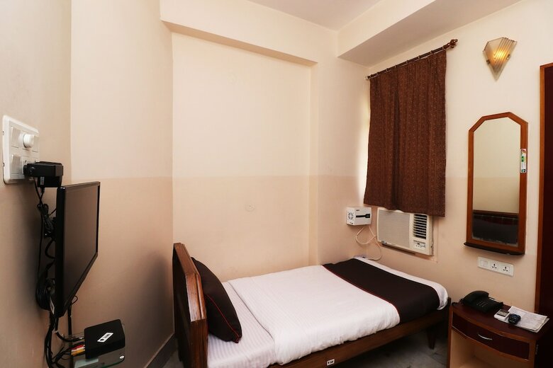 Collection O 36951 The Ambassador Hotel