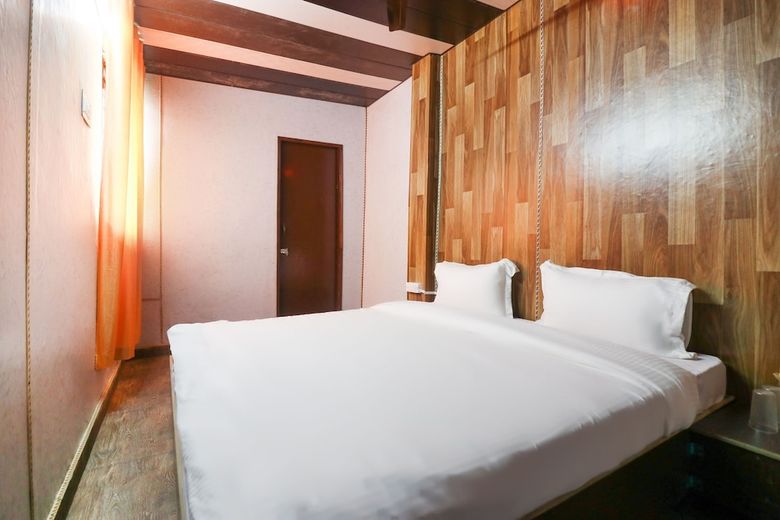 Hotel Spot On 60106 Taj Tourist Home