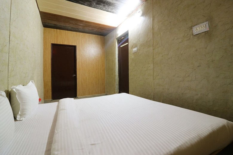 Hotel Spot On 60106 Taj Tourist Home