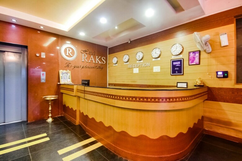 Capital O 49169 Hotel Raks