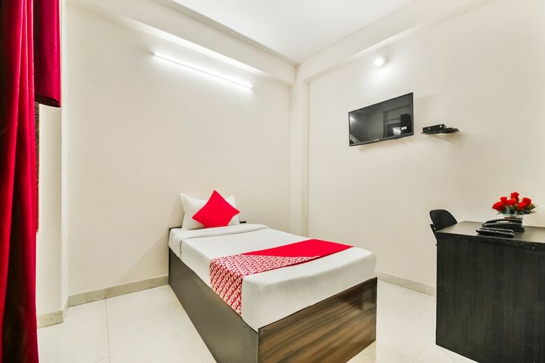 Oyo 44605 Hotel Skyway