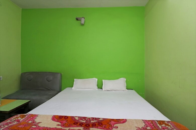 Spot On 42114 Hotel Ashoka
