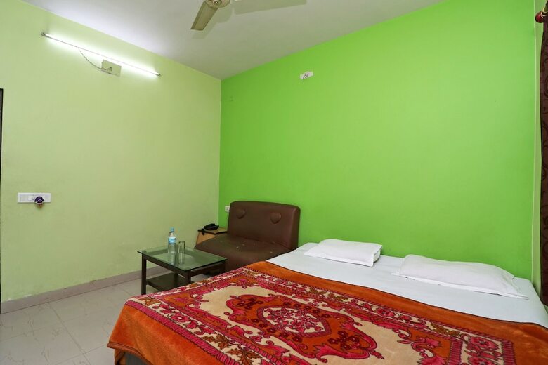 Spot On 42114 Hotel Ashoka