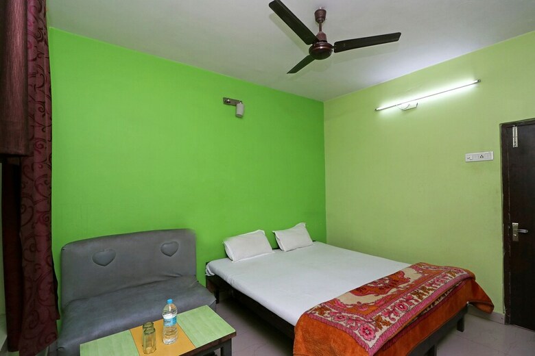Spot On 42114 Hotel Ashoka