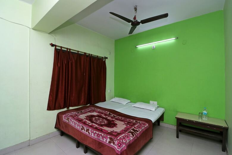 Spot On 42114 Hotel Ashoka