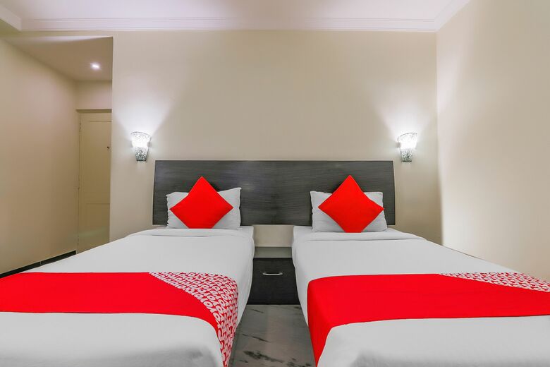 Oyo 42638 Hotel Planet Grande