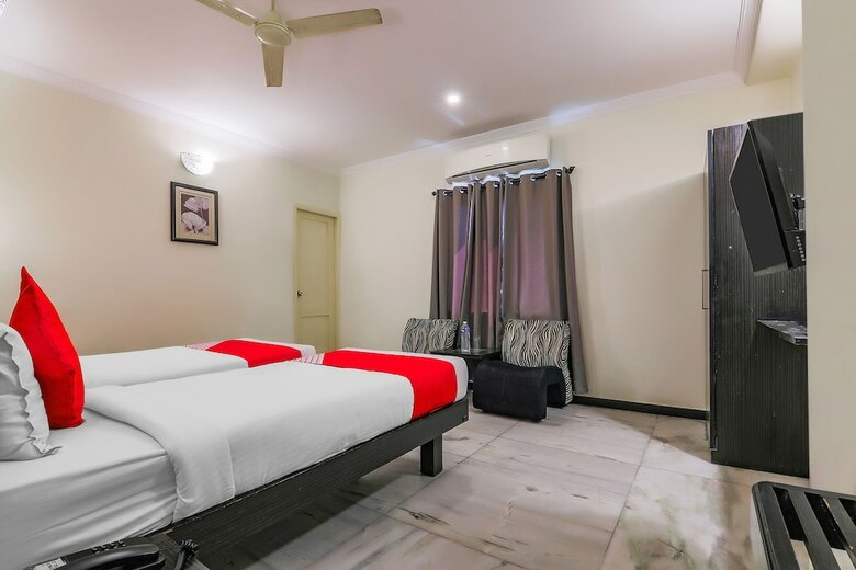 Oyo 42638 Hotel Planet Grande