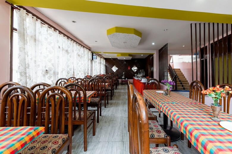 Oyo 1428 Hotel Sitara International