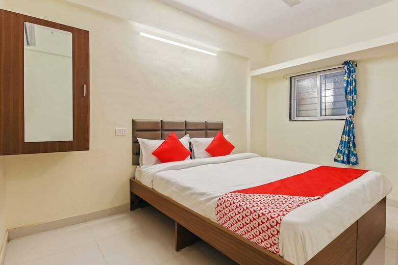 Oyo 42962 Alok Hotel
