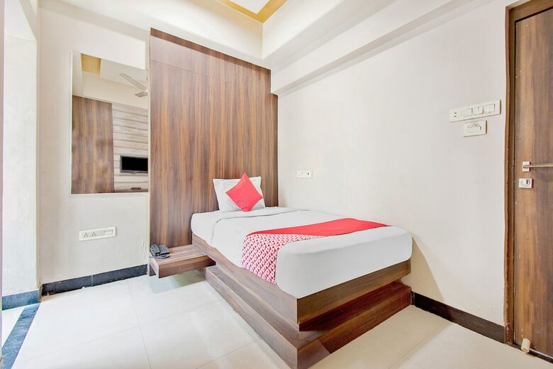 Hotel Oyo 39761 Mayura