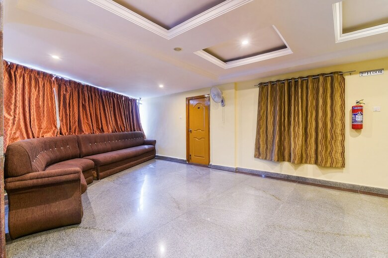 Hotel Oyo Flagship 41595 Gayatri Grand