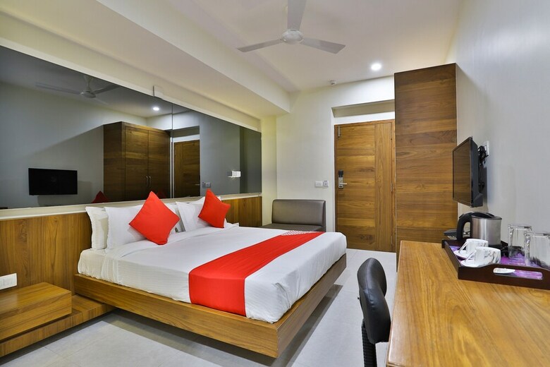 Oyo 36648 Hotel Waterlily