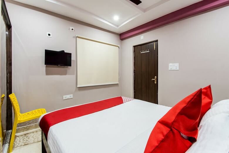 Hotel Oyo 37222 Kiran's Pride Service Apartment