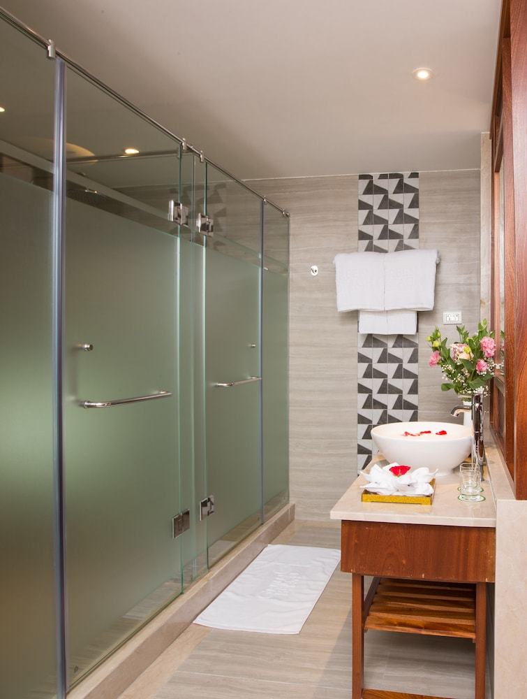 Green Beach Hotel Nha Trang