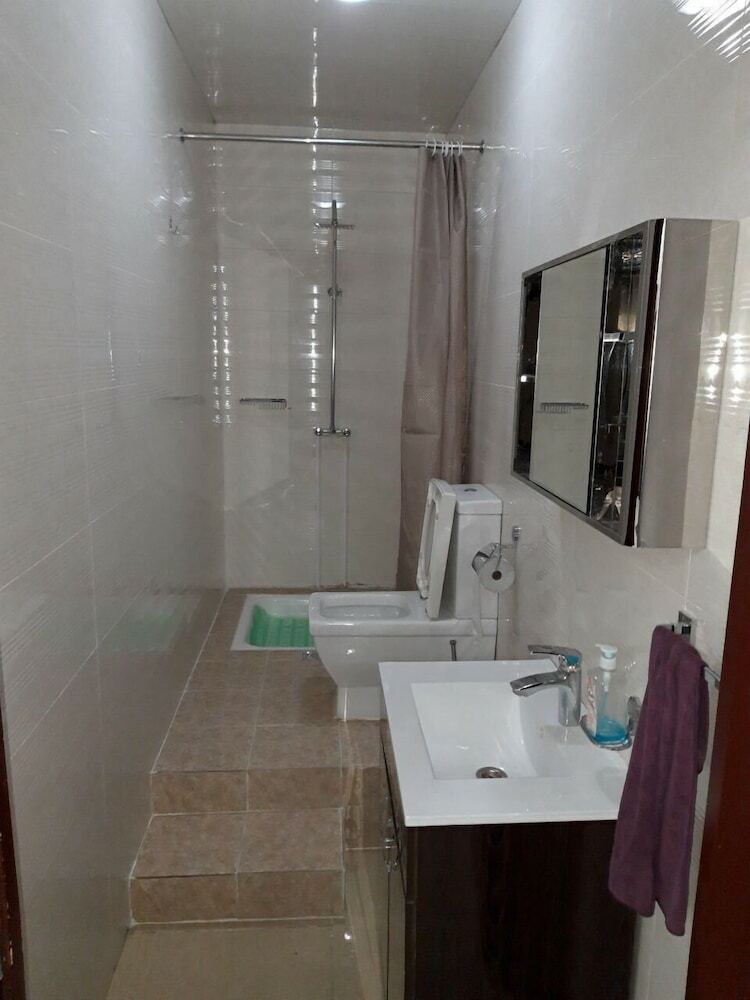 Hostal Shelter Hostel